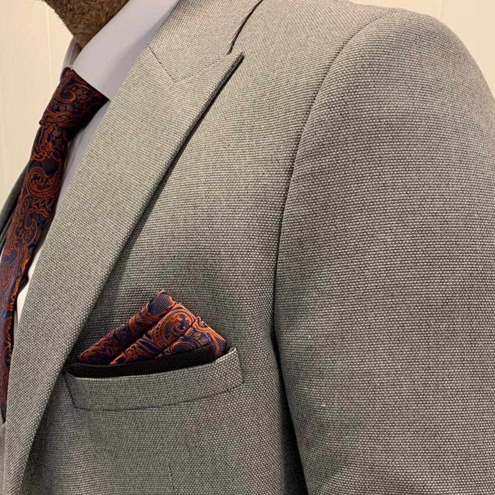 Suits - Picture 2 of 2